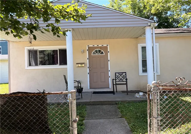 Photo 2 of Single family home for sale at 216 Halcomb Ave, Clairton, PA 15025 | MLS# 1770277 | Listing updated on 2026-08-18