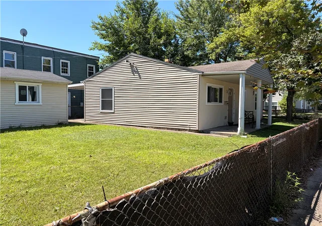 Photo 3 of Single family home for sale at 216 Halcomb Ave, Clairton, PA 15025 | MLS# 1770277 | Listing updated on 2026-08-18