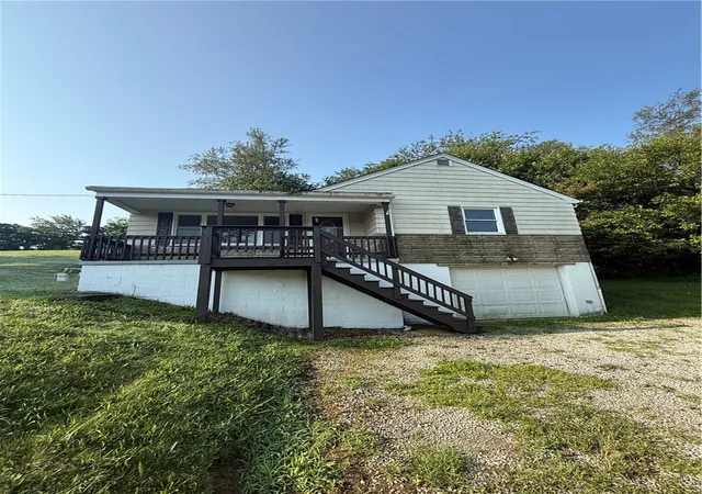 Photo 3 of Single family home for sale at 29 Devil's Den Rd, Burgettstown Boro, PA 15021 | MLS# 1770089 | Listing updated on 2026-08-26