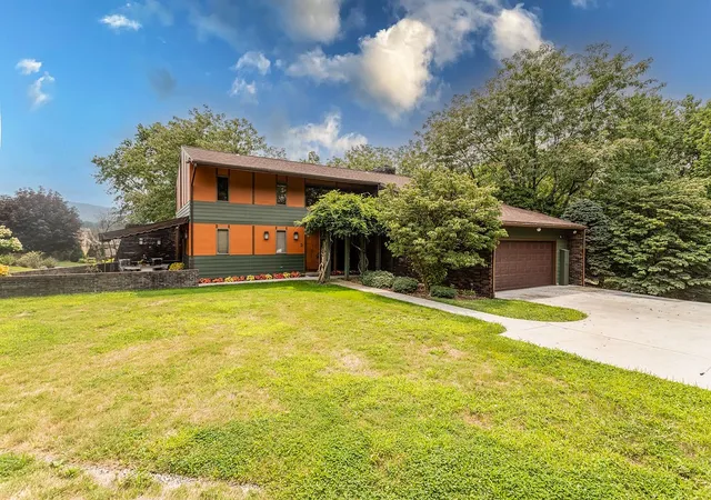 Photo 2 of Single family home for sale at 150 Brandywine Rd, South Union Twp, PA 15401 | MLS# 1770162 | Listing updated on 2026-08-18