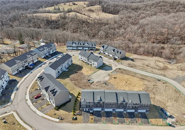 Photo 3 of Townhouse for sale at 163 Sweetwater Dr, Moon/crescent Twp, PA 15108 | MLS# 1770347 | Listing updated on 2026-08-18