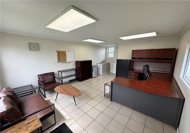 Photo 3 of Single family home for sale at 111 Steubenville Pike, Hanover Twp, PA 15021 | MLS# 1770323 | Listing updated on 2026-08-18
