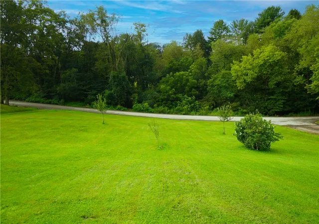 Photo 2 of Single family home for sale at 206 Armstrong Ave, Avonmore, PA 15618 | MLS# 1770362 | Listing updated on 2026-08-24