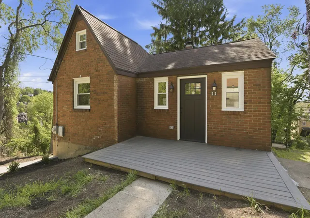 Photo 1 of Single family home for sale at 11 Lee Ave, Forest Hills Boro, PA 15221 | MLS# 1770381 | Listing updated on 2026-08-19