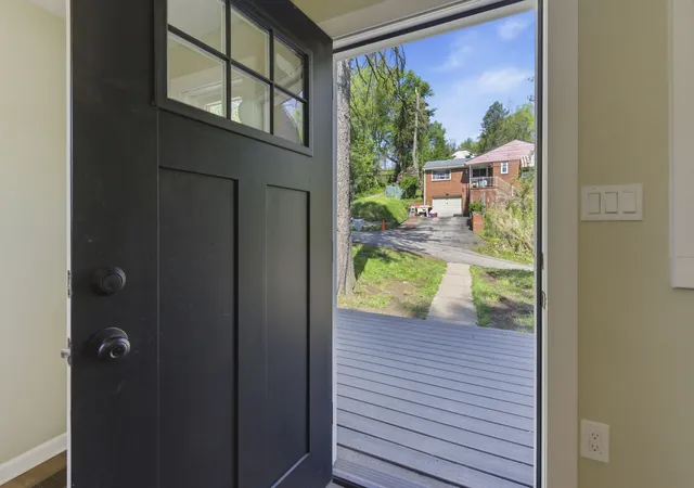 Photo 3 of Single family home for sale at 11 Lee Ave, Forest Hills Boro, PA 15221 | MLS# 1770381 | Listing updated on 2026-08-19