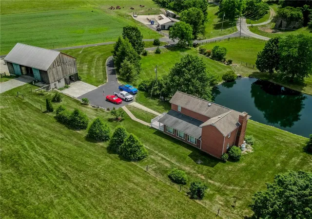 Photo 3 of House for sale at 440 Owl Holw Rd, Ligonier Twp, PA 15658 | MLS# 1770393 | Listing updated on 2026-08-19