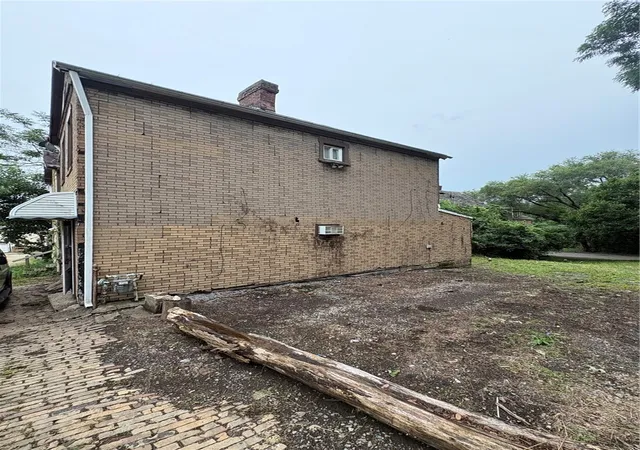 Photo 30 of Single family home for sale at 907 Walnut St, N Braddock, PA 15104 | MLS# 1770445 | Listing updated on 2026-08-24