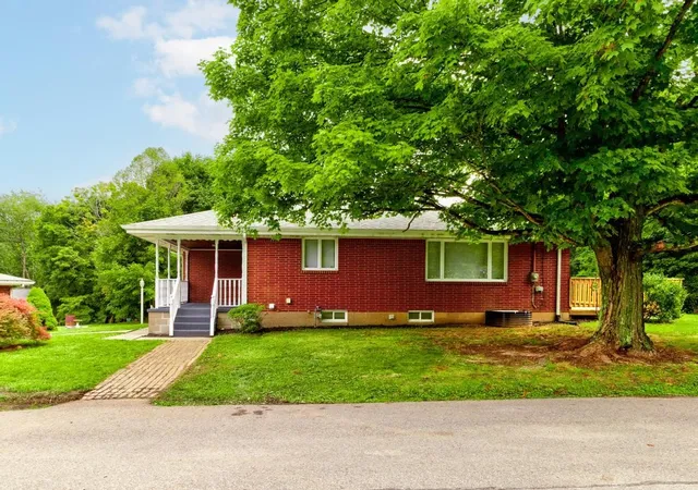 Photo 2 of Sale Pending at 217 Edgewood Ave, Aliquippa, PA 15001 | MLS# 1770438 | Listing updated on 2026-08-28