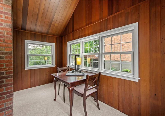 Photo 5 of Single family home for sale at 194 Parkridge Ln, Mt Lebanon, PA 15228 | MLS# 1770449 | Listing updated on 2026-08-30