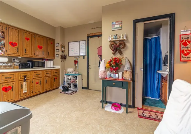 Photo 4 of Single family home for sale at 641 W Newton St, City Of Greensburg, PA 15601 | MLS# 1770435 | Listing updated on 2026-08-19