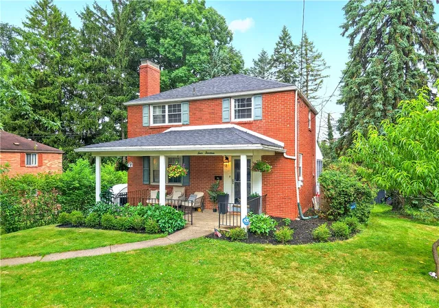 Photo 1 of Single family home for sale at 414 Gardner Pl, Ross Twp, PA 15237 | MLS# 1770352 | Listing updated on 2026-08-26