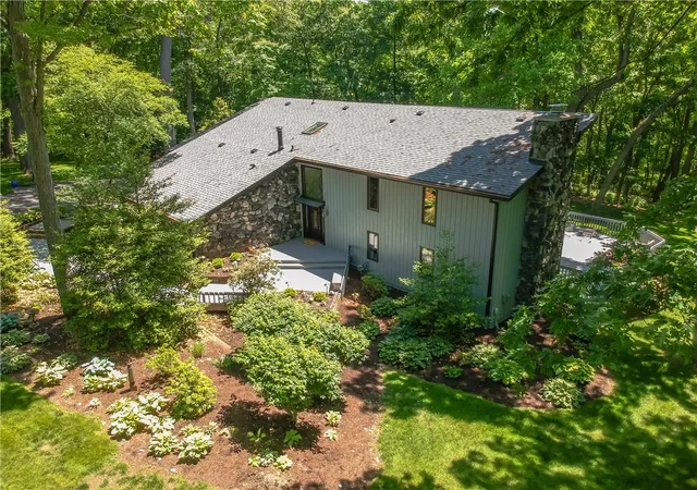Photo 1 of Single family home for sale at 113 Buckingham Trl, Cranberry Twp, PA 16066 | MLS# 1770516 | Listing updated on 2026-09-28