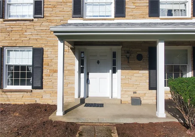 Photo 3 of Single family home for sale at 2103 Menold Dr, Mc Candless, PA 15101 | MLS# 1770532 | Listing updated on 2026-09-25