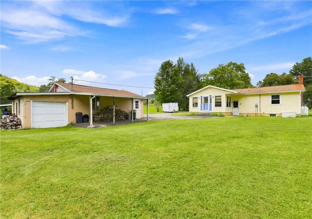 Photo 4 of Single family home for sale at 5536 Somerset Pike, Jenner Twp, PA 15935 | MLS# 1770561 | Listing updated on 2026-08-24