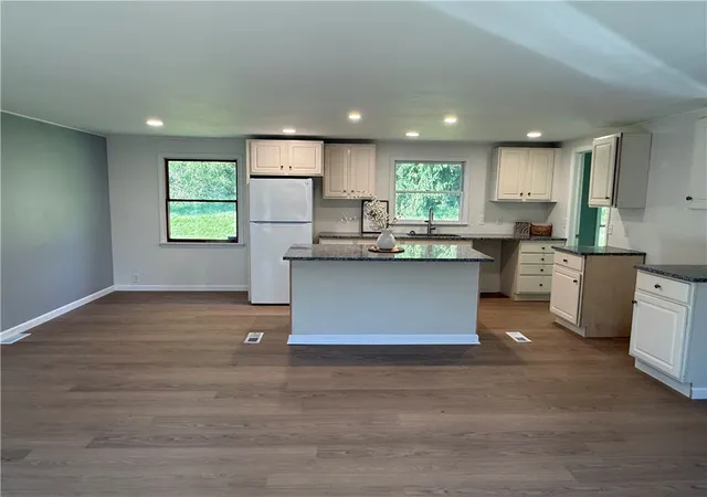Photo 3 of Single family home for sale at 1285 Old Pulaski Rd, Neshannock Twp, PA 16105 | MLS# 1769606 | Listing updated on 2026-08-19