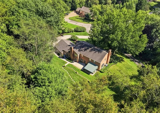 Photo 2 of Sale Pending at 15 Old Timber Trl, Fox Chapel, PA 15238 | MLS# 1770406 | Listing updated on 2026-08-25