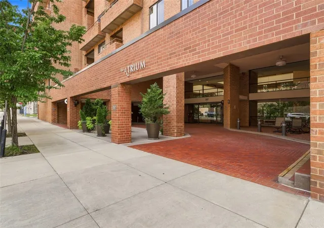 Photo 1 of Condo for sale at 307 S Dithridge St #505, Oakland, PA 15213 | MLS# 1770011 | Listing updated on 2026-08-30