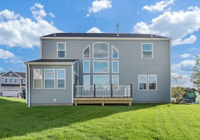Photo 2 of Single family home for sale at 174 Victoria Dr, Moon/crescent Twp, PA 15108 | MLS# 1770601 | Listing updated on 2026-08-29