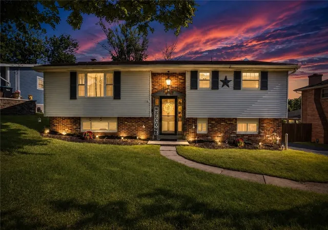 Photo 1 of Single family home for sale at 286 Hazelwood Dr, N Franklin Twp, PA 15301 | MLS# 1770321 | Listing updated on 2026-08-22