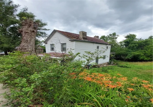 Photo 2 of Single family home for sale at 1611 Broadhead St, Lincoln Larimer, PA 15206 | MLS# 1770638 | Listing updated on 2026-08-24