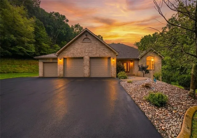 Photo 1 of Sale Pending at 221 Shaw Ct, New Alexandria, PA 15670 | MLS# 1770181 | Listing updated on 2026-08-27