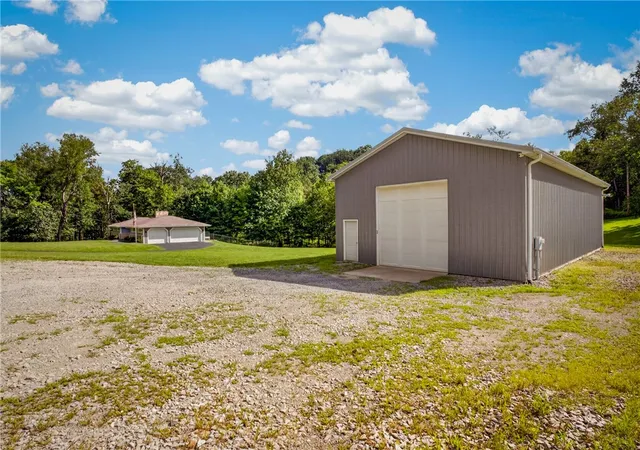 Photo 4 of Single family home for sale at 524 Munntown Rd, Nottingham, PA 15332 | MLS# 1770416 | Listing updated on 2026-10-02