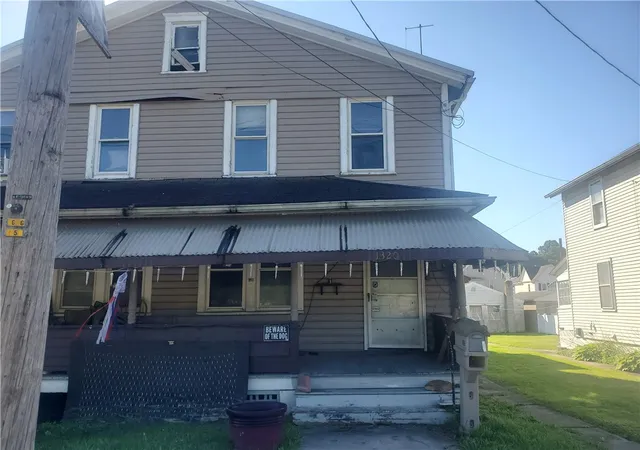 Photo 1 of Single family home for sale at 1320 3rd Avenue, Ford City Boro, PA 16226 | MLS# 1770544 | Listing updated on 2026-08-20