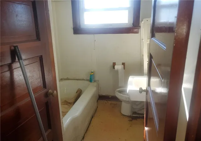 Photo 4 of Single family home for sale at 1320 3rd Avenue, Ford City Boro, PA 16226 | MLS# 1770544 | Listing updated on 2026-08-20