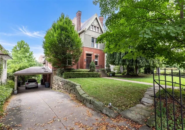 Photo 3 of Single family home for sale at 5131 Ellsworth Ave, Shadyside, PA 15232 | MLS# 1770668 | Listing updated on 2026-08-23