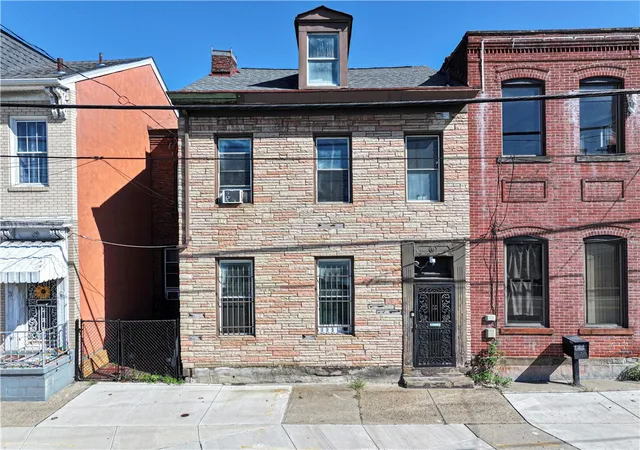 Photo 1 of Single family home for sale at 1032 Peralta St, East Allegheny, PA 15212 | MLS# 1770683 | Listing updated on 2026-08-23