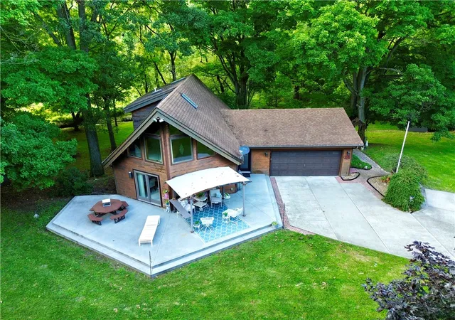 Photo 1 of Single family home for sale at 331 Fullerton Rd, North Beaver Twp, PA 16120 | MLS# 1770686 | Listing updated on 2026-08-24