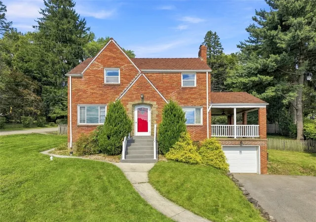Photo 1 of Single family home for sale at 201 Broughton Rd, Bethel Park, PA 15102 | MLS# 1770709 | Listing updated on 2026-09-19
