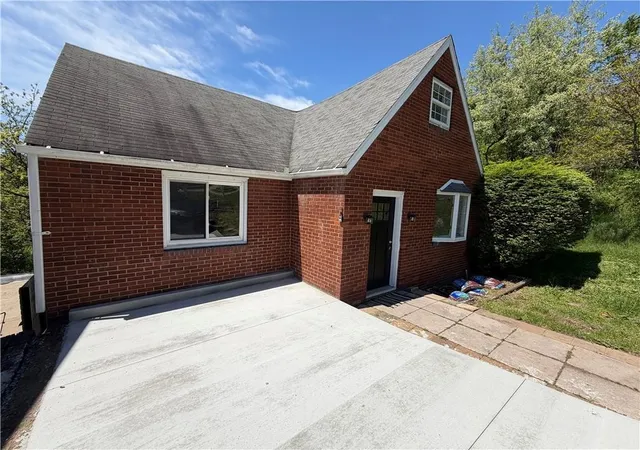 Photo 2 of Single family home for sale at 3079 Mount Troy Rd, Reserve, PA 15212 | MLS# 1768503 | Listing updated on 2026-08-20
