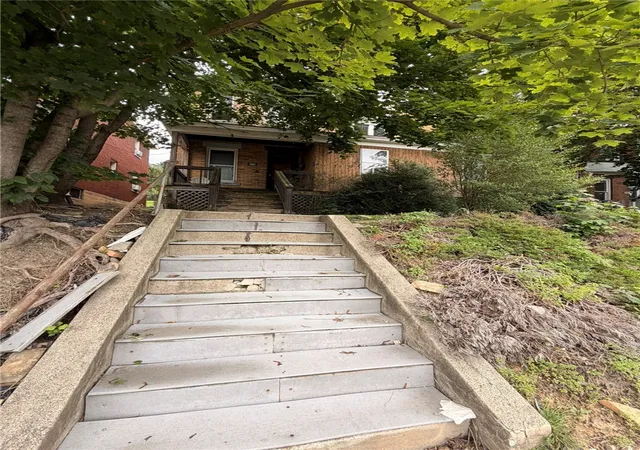 Photo 2 of Multi family home for sale at 310 Broadway Ave, Mc Kees Rocks, PA 15136 | MLS# 1770679 | Listing updated on 2026-08-20
