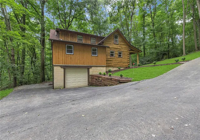 Photo 3 of Single family home for sale at 108 Pikes Cor, North Sewickley Twp, PA 15010 | MLS# 1770678 | Listing updated on 2026-08-22