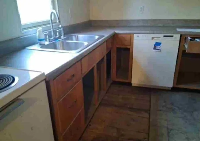 Photo 4 of Single family home for sale at 2302 Hunter Rd, Hempfield Twp, PA 15601 | MLS# 1770809 | Listing updated on 2026-08-20