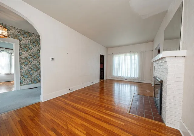 Photo 4 of Single family home for sale at 274 Normal Ave, Slippery Rock Boro, PA 16057 | MLS# 1770421 | Listing updated on 2026-09-24