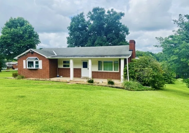 Photo 1 of Sale Pending at 121 Mar Vel Dr, Center Twp, PA 16001 | MLS# 1770070 | Listing updated on 2026-08-27