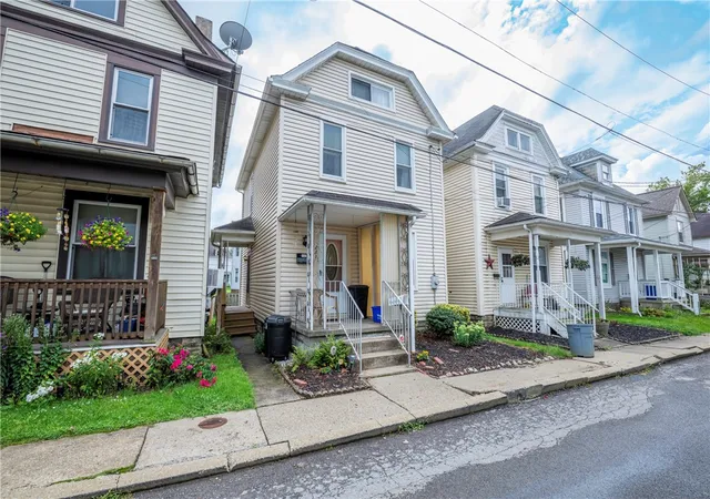 Photo 1 of Sale Pending at 231 Amy Ave, City Of But Nw, PA 16001 | MLS# 1770827 | Listing updated on 2026-08-27