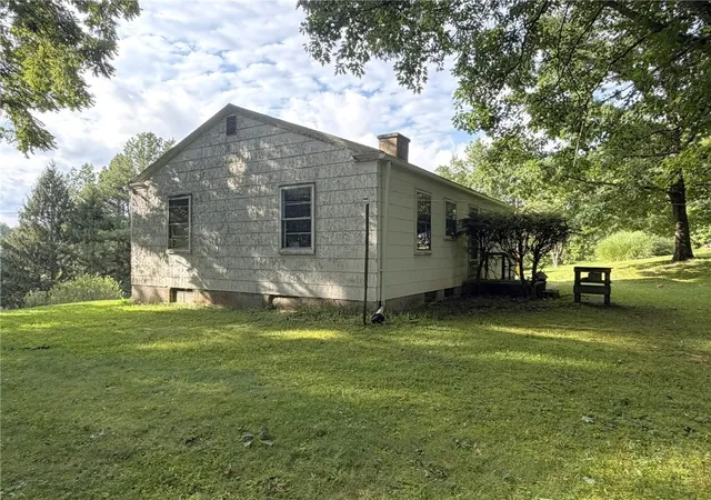 Photo 3 of Sale Pending at 26 Mountain Rd, Ligonier Twp, PA 15658 | MLS# 1770801 | Listing updated on 2026-08-26