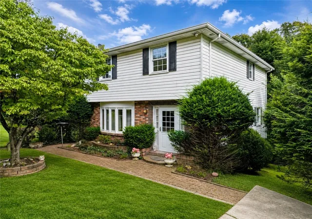 Photo 1 of Sale Pending at 954 Auburn Ln, Irwin, PA 15642 | MLS# 1770836 | Listing updated on 2026-08-27