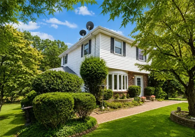 Photo 2 of Sale Pending at 954 Auburn Ln, Irwin, PA 15642 | MLS# 1770836 | Listing updated on 2026-08-27