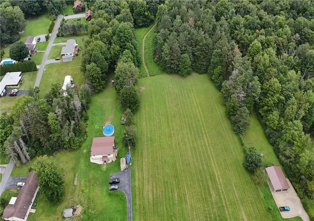 Photo 2 of Sale Pending at 274 Old Bedford Pike, Windber, PA 15963 | MLS# 1770843 | Listing updated on 2026-08-24