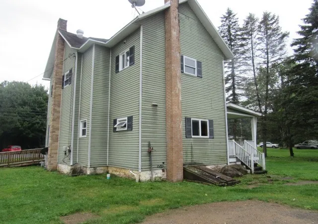 Photo 3 of Single family home for sale at 4557 Elton Rd, Johnstown, PA 15904 | MLS# 1770853 | Listing updated on 2026-08-22
