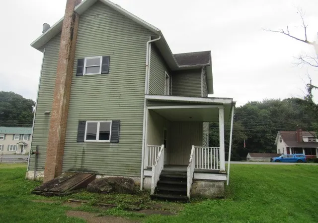 Photo 3 of Single family home for sale at 4557 Elton Rd, Johnstown, PA 15904 | MLS# 1770853 | Listing updated on 2026-08-22