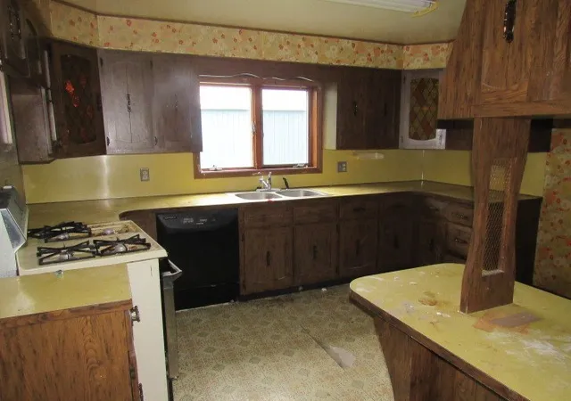Photo 4 of Single family home for sale at 4557 Elton Rd, Johnstown, PA 15904 | MLS# 1770853 | Listing updated on 2026-08-22