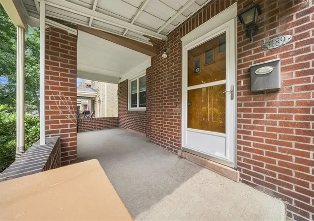 Photo 2 of Single family home for sale at 3189 Shady Ave, Squirrel Hill, PA 15217 | MLS# 1770542 | Listing updated on 2026-08-22