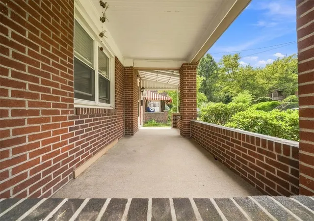 Photo 3 of Single family home for sale at 3189 Shady Ave, Squirrel Hill, PA 15217 | MLS# 1770542 | Listing updated on 2026-08-22