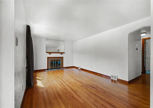 Photo 3 of Sale Pending at 1031 Connor Rd, Castle Shannon, PA 15234 | MLS# 1770758 | Listing updated on 2026-08-22