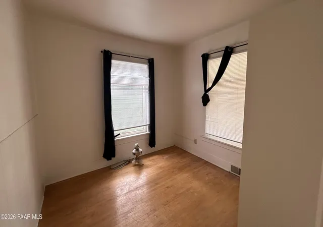 Listing Photo 4 - Condo for sale in building located at 622 Western Ave, Prescott, AZ 86305